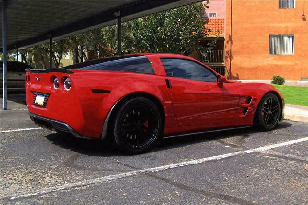 2006 CHEVROLET CORVETTE CUSTOM 2 DOOR COUPE - Rear 3/4 - 157316