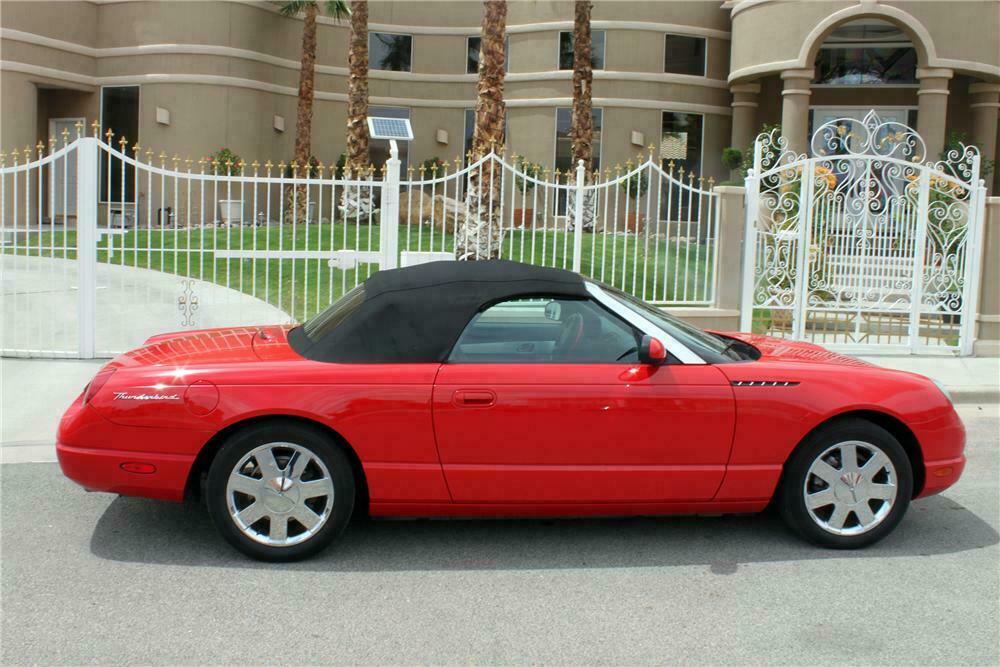 2002 FORD THUNDERBIRD CONVERTIBLE - Side Profile - 157352