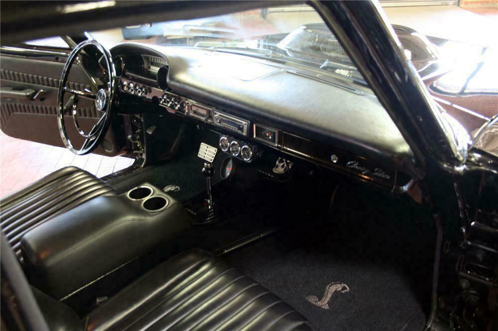 1963 FORD GALAXIE CUSTOM STATION WAGON - Interior - 157359