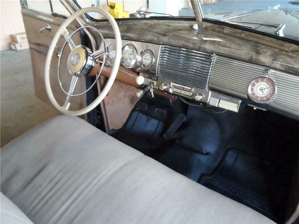 1940 BUICK SPECIAL 4 DOOR SEDAN - Interior - 157410