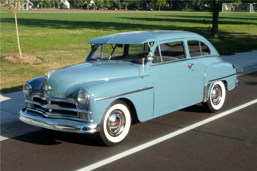 1950 PLYMOUTH DELUXE 2 DOOR SEDAN - Front 3/4 - 157411