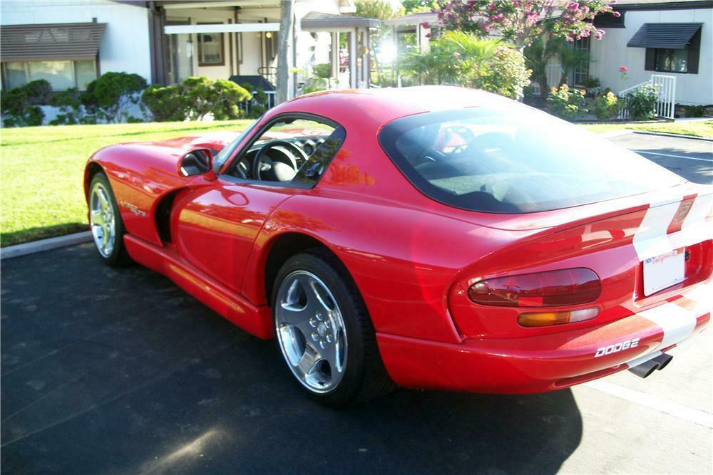 2002 DODGE VIPER GTS 2 DOOR COUPE - Rear 3/4 - 157533