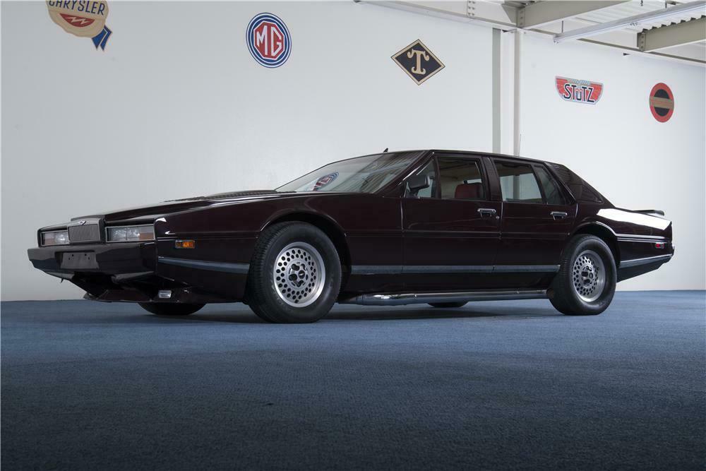 1984 ASTON MARTIN LAGONDA CUSTOM SEDAN "EVEL KNIEVELS" - Front 3/4 - 157570