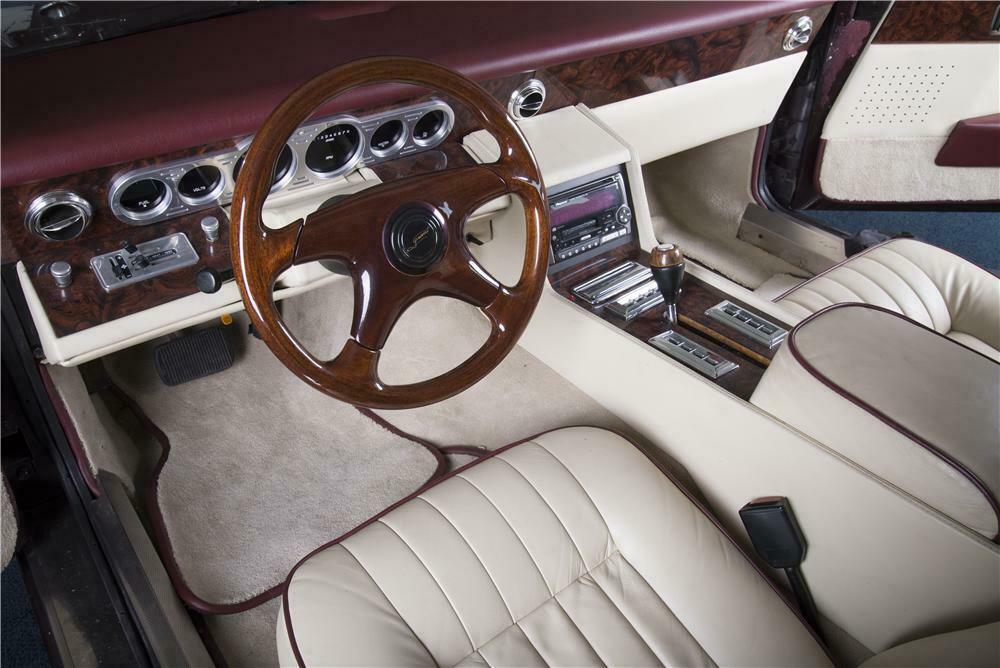 1984 ASTON MARTIN LAGONDA CUSTOM SEDAN "EVEL KNIEVELS" - Interior - 157570