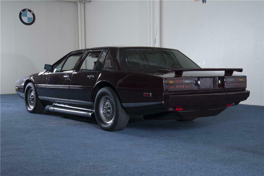 1984 ASTON MARTIN LAGONDA CUSTOM SEDAN "EVEL KNIEVELS" - Rear 3/4 - 157570