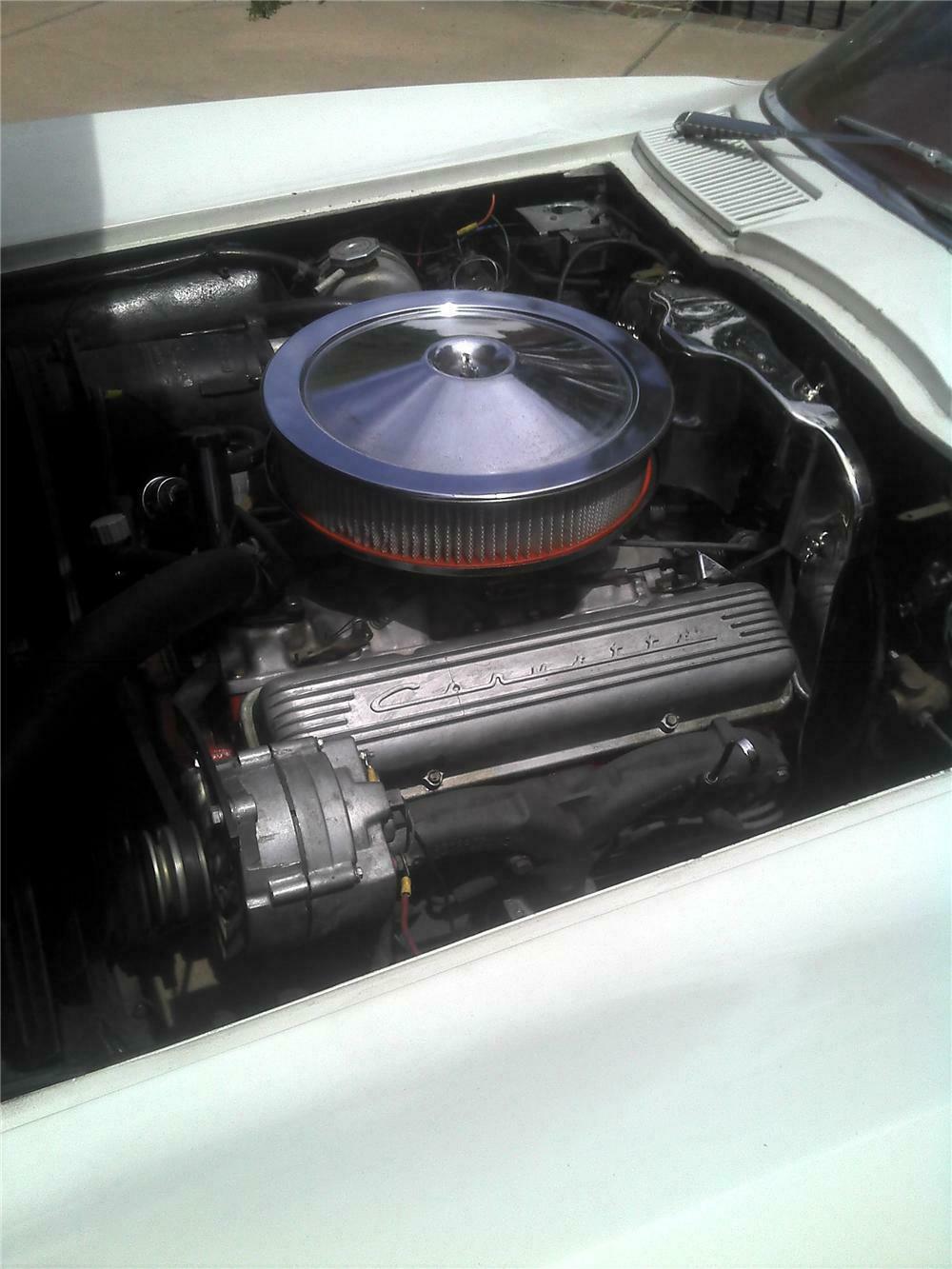 1964 CHEVROLET CORVETTE 2 DOOR COUPE - Engine - 157576