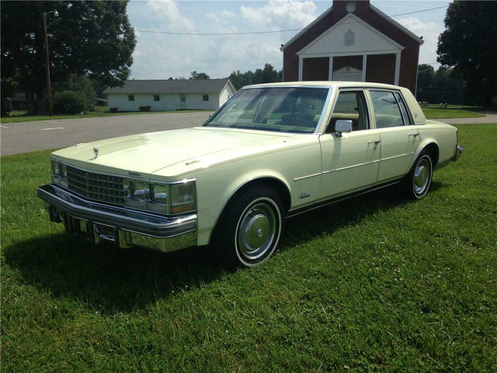 1976 CADILLAC SEVILLE 4 DOOR SEDAN - Front 3/4 - 157769