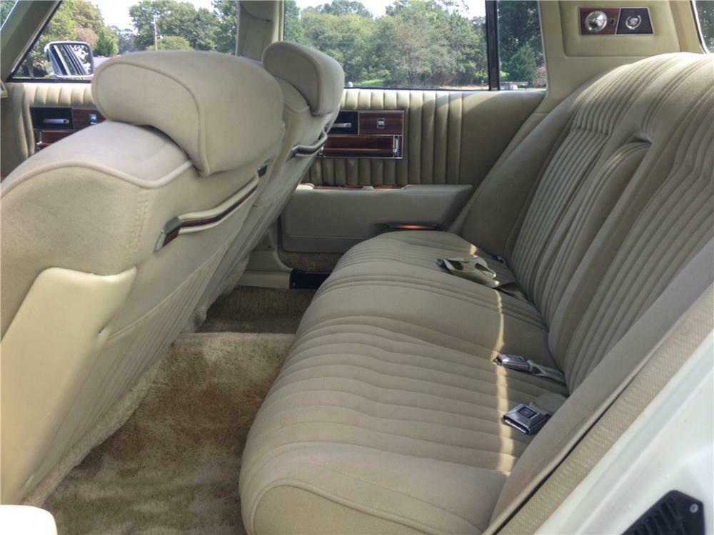 1976 CADILLAC SEVILLE 4 DOOR SEDAN - Interior - 157769