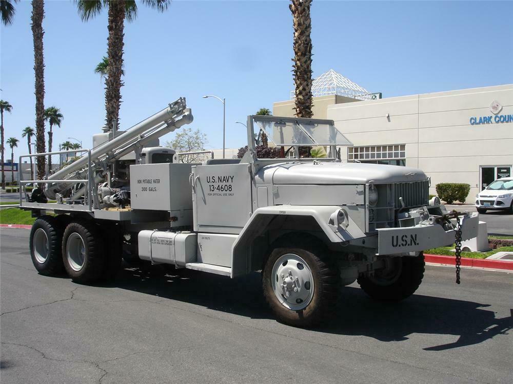 1955 REO M36 C 6X6 MILITARY - Front 3/4 - 158178