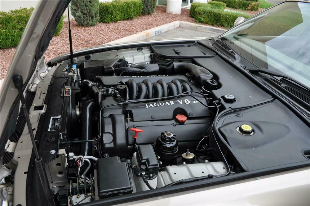 1998 JAGUAR XJ8 4 DOOR SEDAN - Engine - 158384