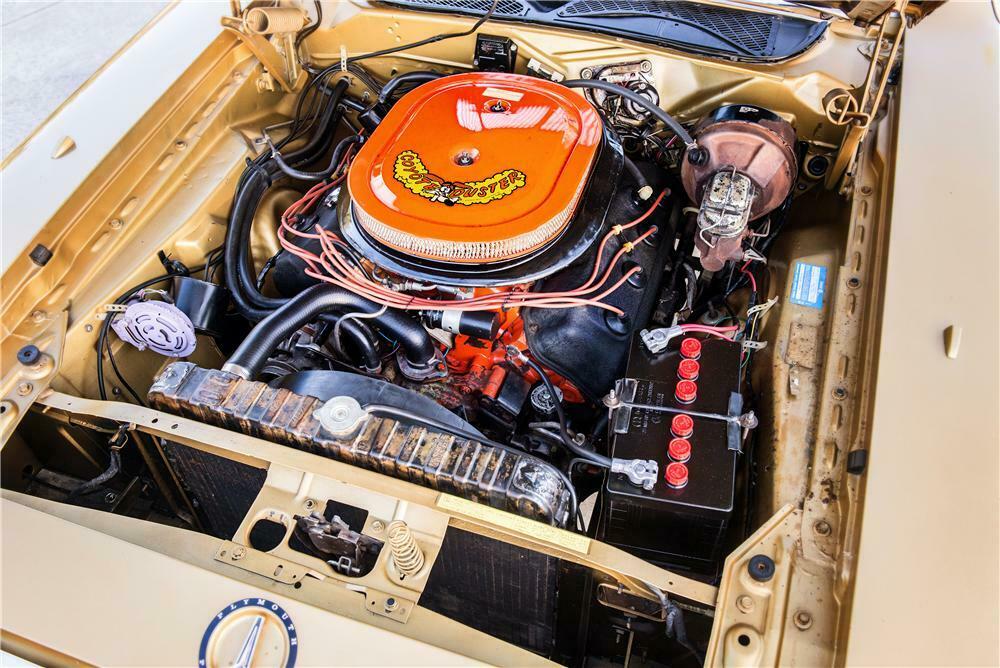 1971 PLYMOUTH HEMI ROAD RUNNER 2 DOOR HARDTOP - Engine - 160961