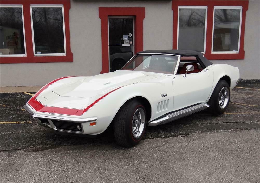 1969 CHEVROLET CORVETTE CONVERTIBLE - Front 3/4 - 161007
