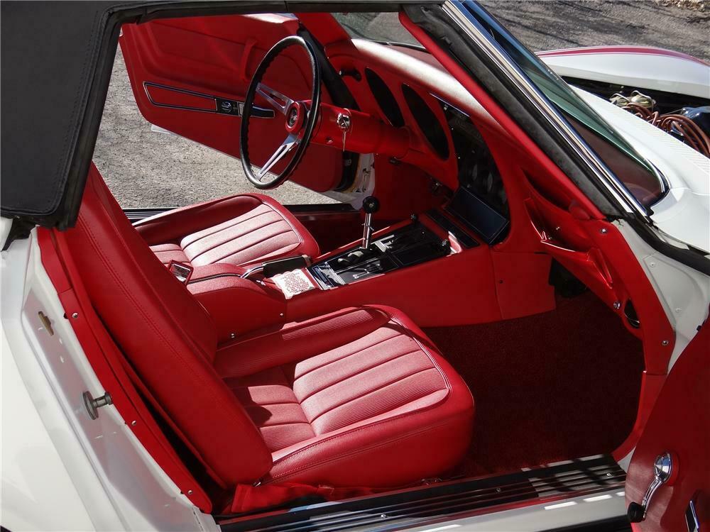 1969 CHEVROLET CORVETTE CONVERTIBLE - Interior - 161007