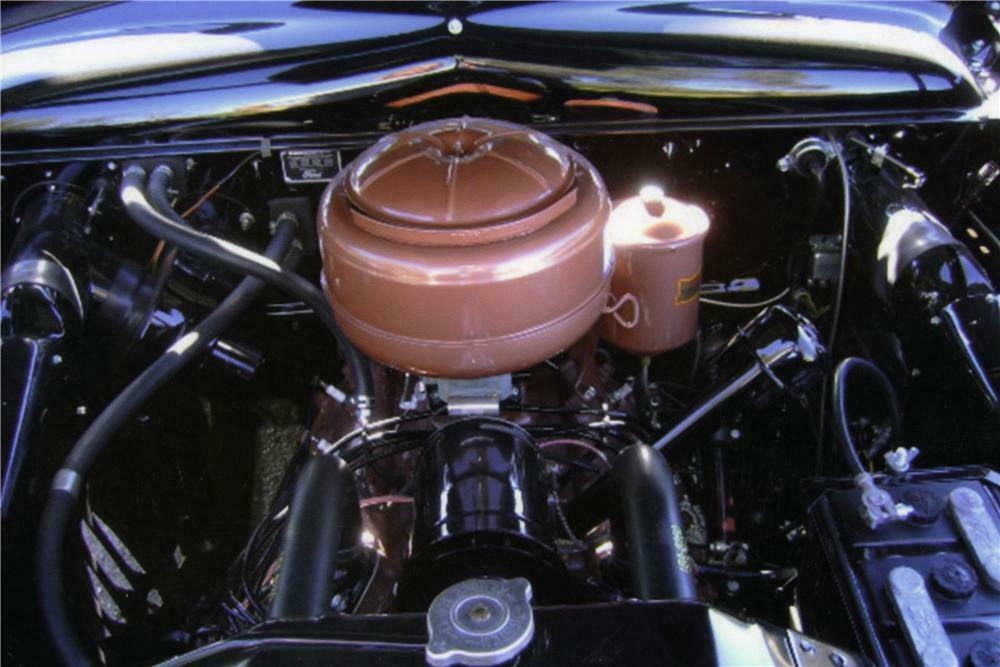 1950 FORD COUNTRY SQUIRE STATION WAGON - Engine - 161034