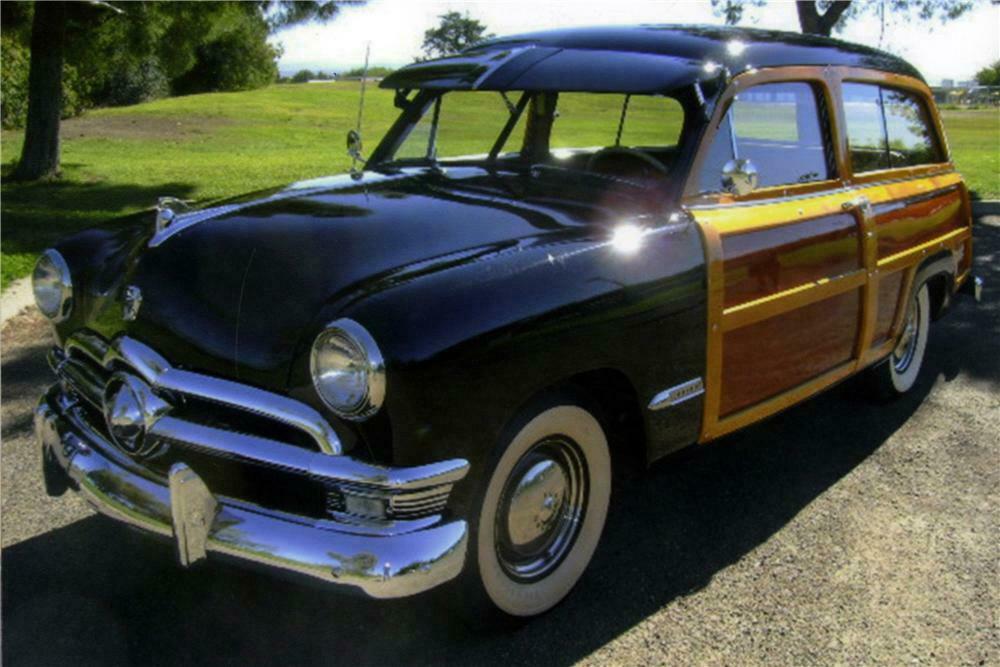 1950 FORD COUNTRY SQUIRE STATION WAGON - Front 3/4 - 161034