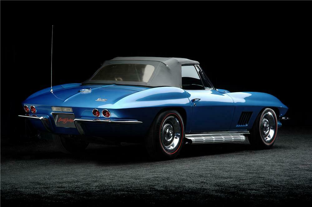 1967 CHEVROLET CORVETTE CONVERTIBLE - Rear 3/4 - 161100