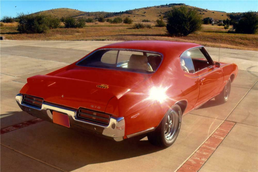 1969 PONTIAC GTO JUDGE 2 DOOR HARDTOP - Rear 3/4 - 161101