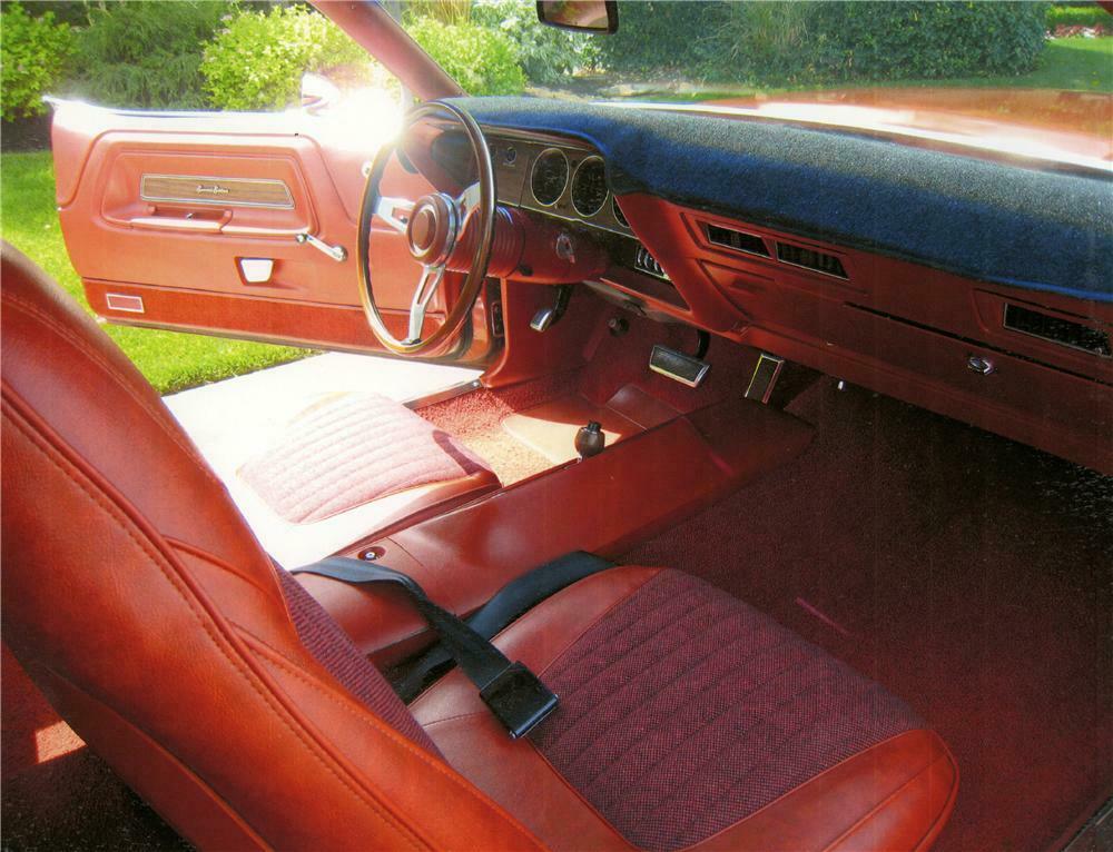 1970 DODGE CHALLENGER R/T 2 DOOR HARDTOP - Interior - 161209