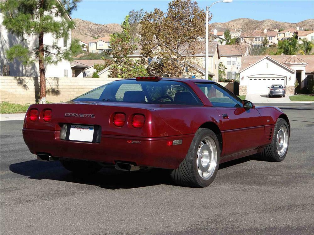 1993 CHEVROLET CORVETTE ZR1 2 DOOR COUPE - Rear 3/4 - 161262