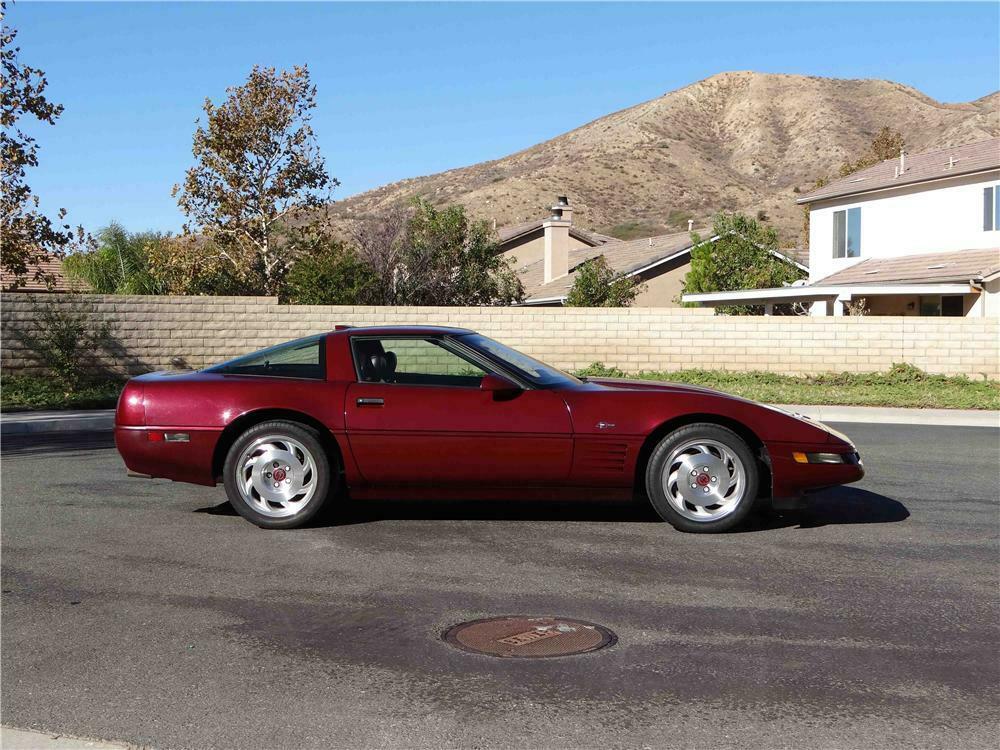 1993 CHEVROLET CORVETTE ZR1 2 DOOR COUPE - Side Profile - 161262