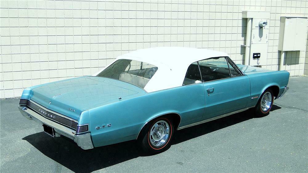 1965 PONTIAC GTO CONVERTIBLE - Rear 3/4 - 161350