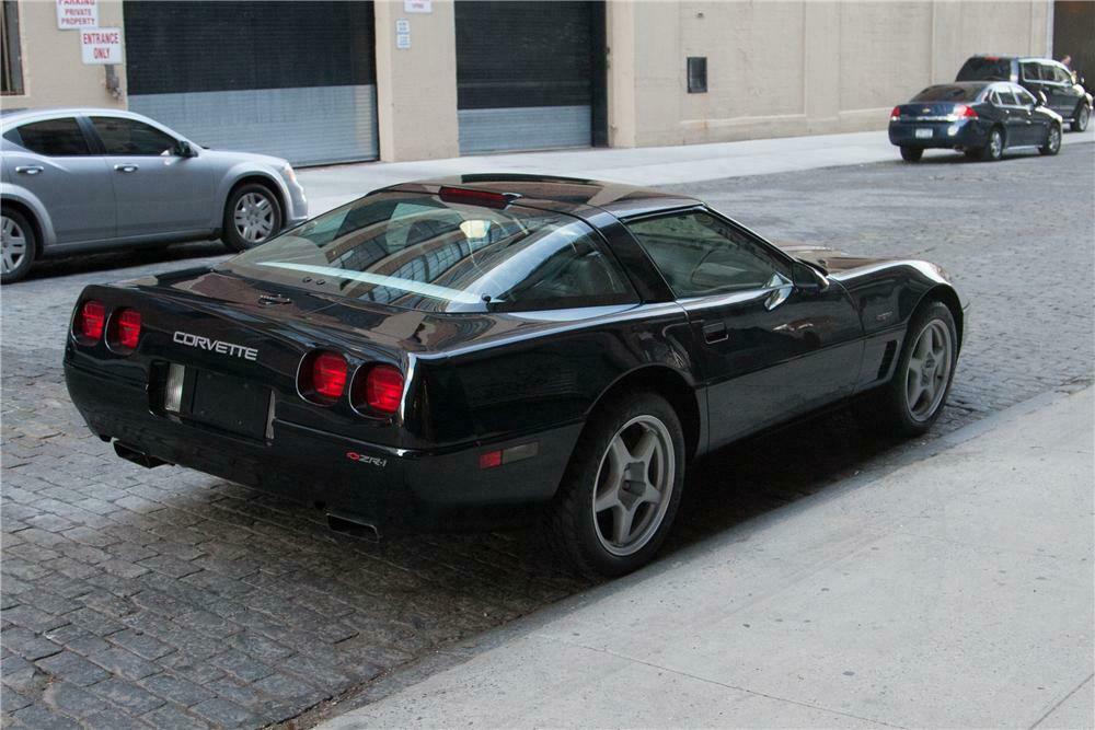 1995 CHEVROLET CORVETTE ZR1 - Rear 3/4 - 161438