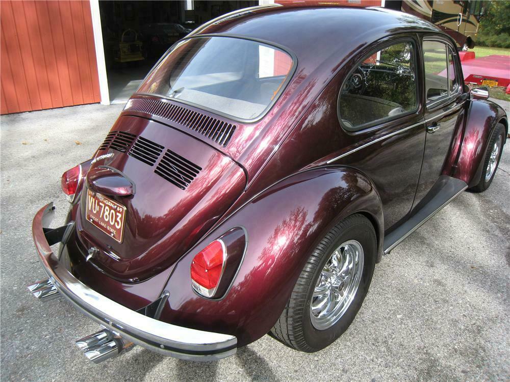 1969 VOLKSWAGEN BEETLE 2 DOOR SEDAN - Rear 3/4 - 161455