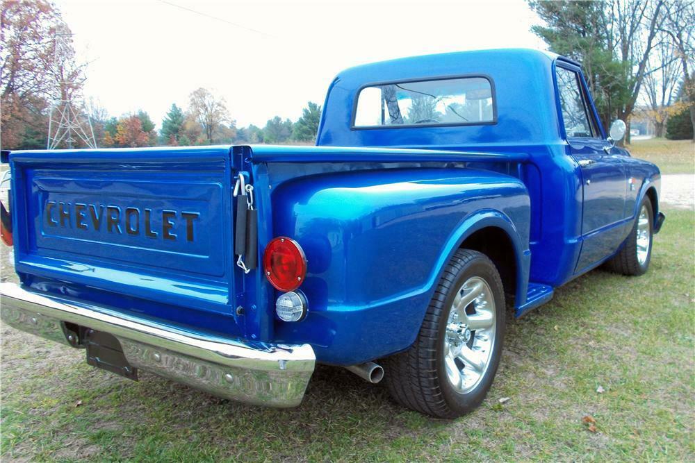 1967 CHEVROLET C-10 PICKUP - Rear 3/4 - 161514