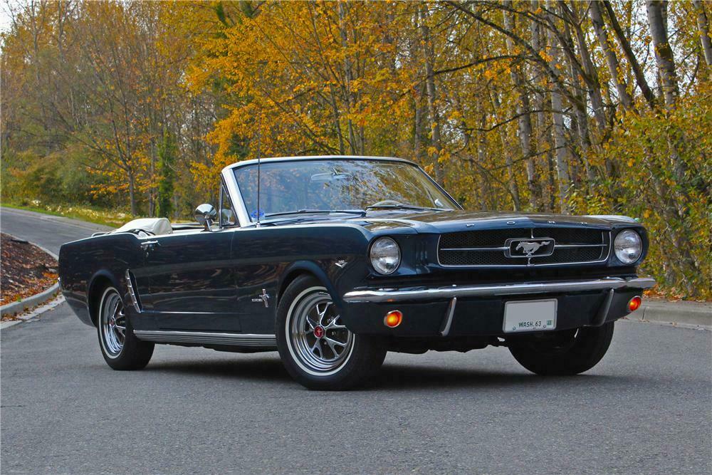 1965 FORD MUSTANG CONVERTIBLE - Front 3/4 - 161653