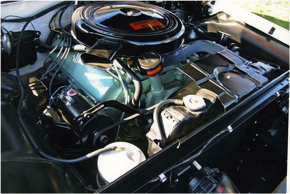 1960 OLDSMOBILE 98 CONVERTIBLE - Engine - 161799