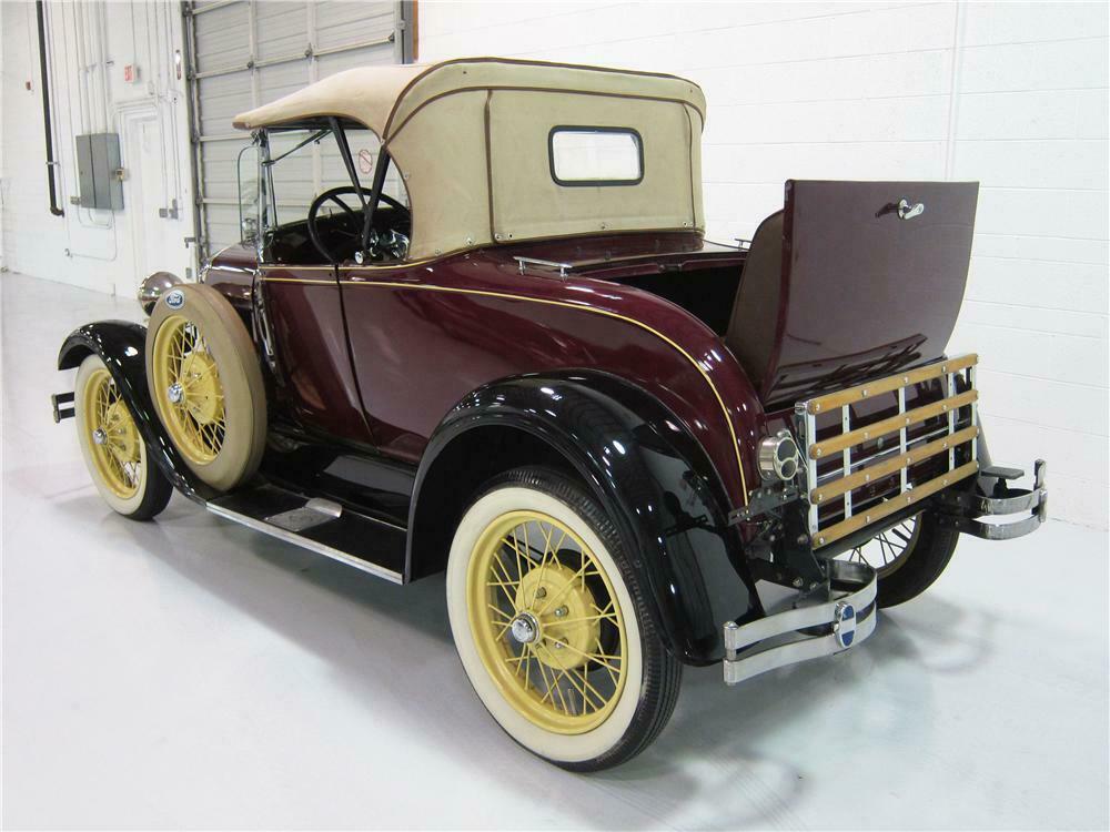 1928 FORD MODEL A ROADSTER - Rear 3/4 - 161814
