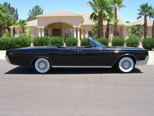 1966 LINCOLN CONTINENTAL 4 DOOR CONVERTIBLE - Side Profile - 161824
