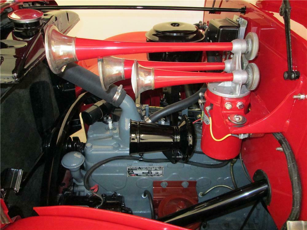 1948 DIAMOND T 201 PICKUP - Engine - 161839