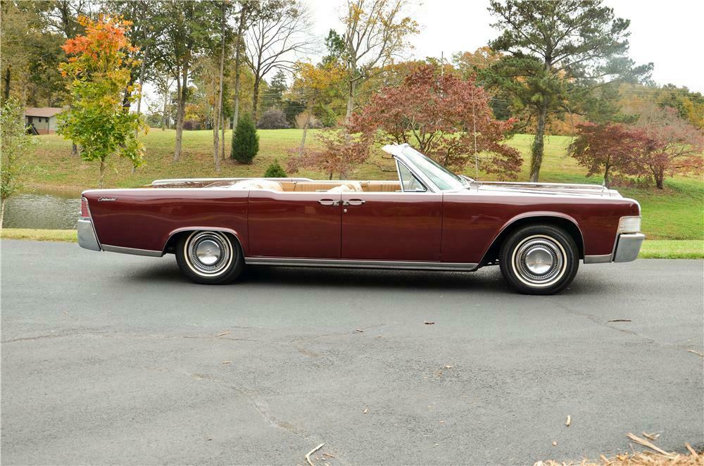 1965 LINCOLN CONTINENTAL 4 DOOR CONVERTIBLE - Side Profile - 161871