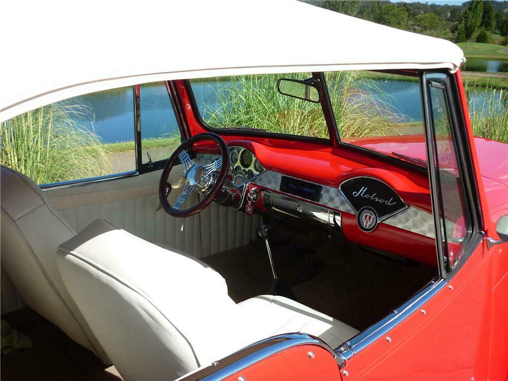 1949 WILLYS JEEPSTER CUSTOM CONVERTIBLE - Interior - 161917