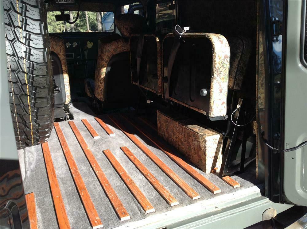 1960 WILLYS CUSTOM STATION WAGON - Interior - 161981