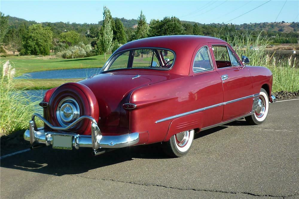1949 FORD CLUB 2 DOOR COUPE - Rear 3/4 - 162011