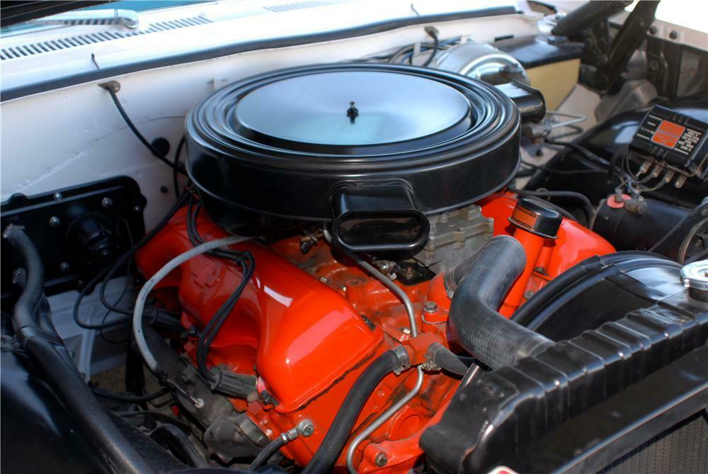 1961 CHEVROLET IMPALA 2 DOOR BUBBLE TOP - Engine - 162050