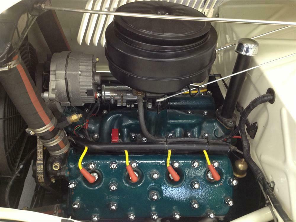 1934 FORD DELUXE 4 DOOR SEDAN - Engine - 162278