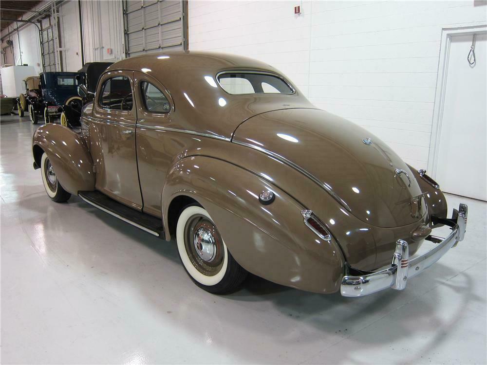 1939 Chrysler Royal Windsor Business Coupe