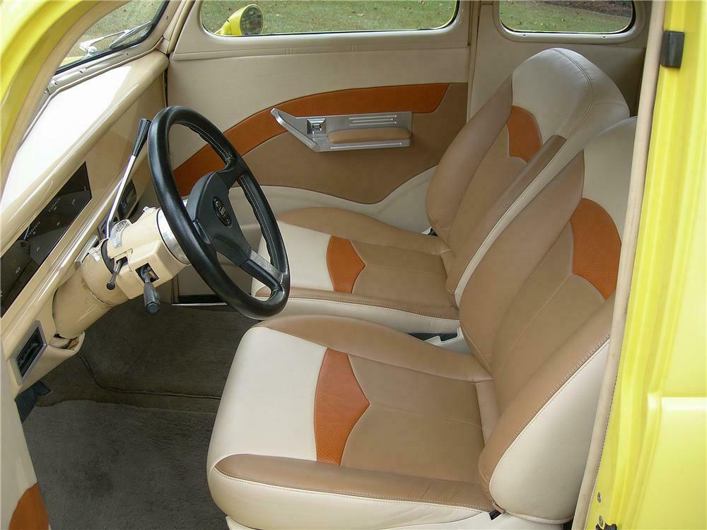1940 FORD DELUXE CUSTOM 2 DOOR COUPE - Interior - 162436