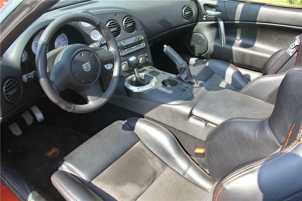 2005 DODGE VIPER COPPERHEAD CONVERTIBLE - Interior - 162612