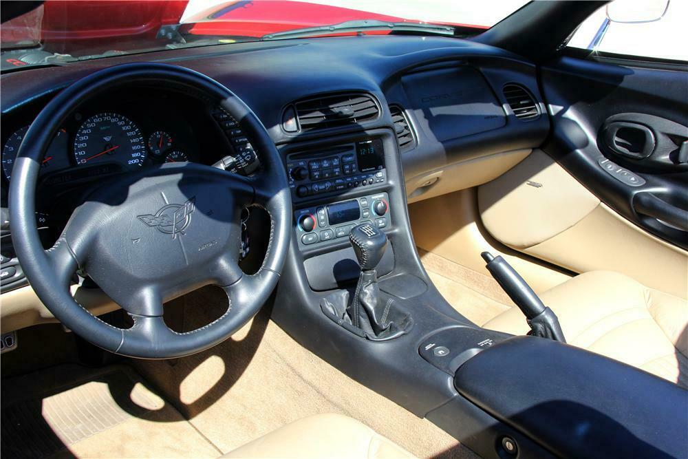 2001 CHEVROLET CORVETTE CUSTOM CONVERTIBLE - Interior - 162613