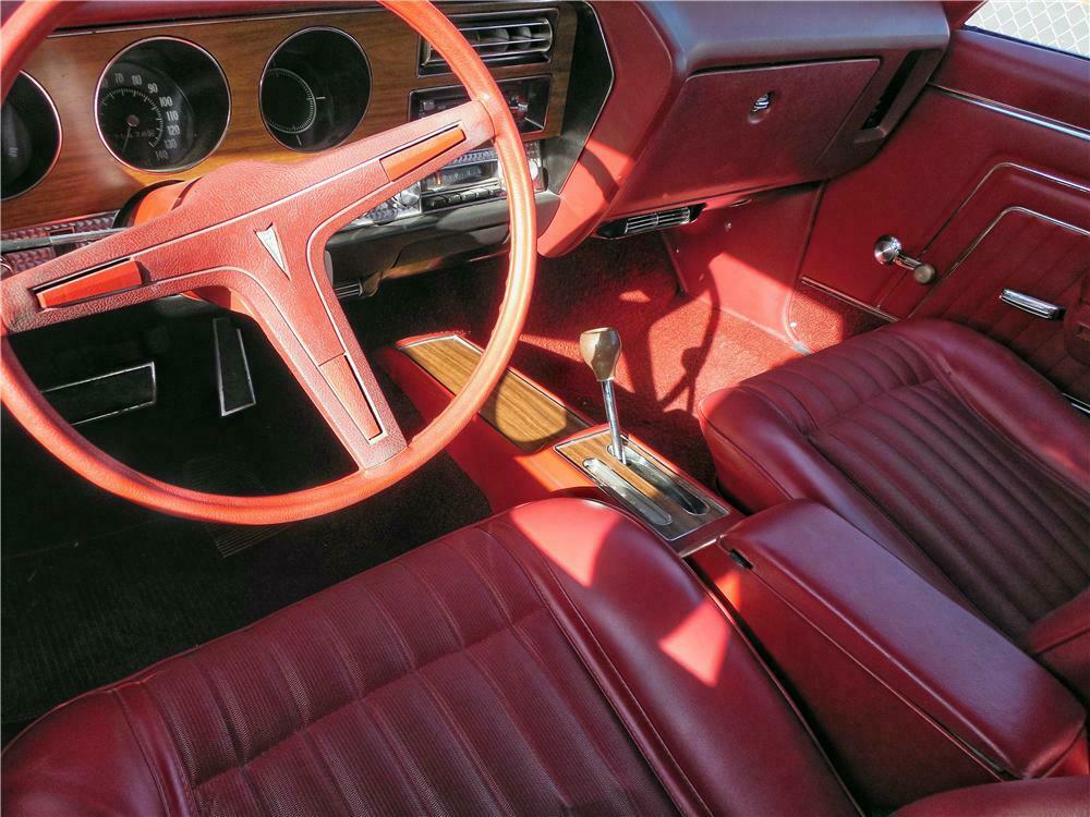 1970 PONTIAC GTO 2 DOOR COUPE - Interior - 162737