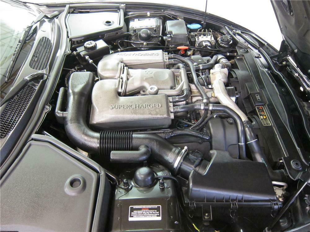 2002 JAGUAR XKR CONVERTIBLE - Engine - 170022
