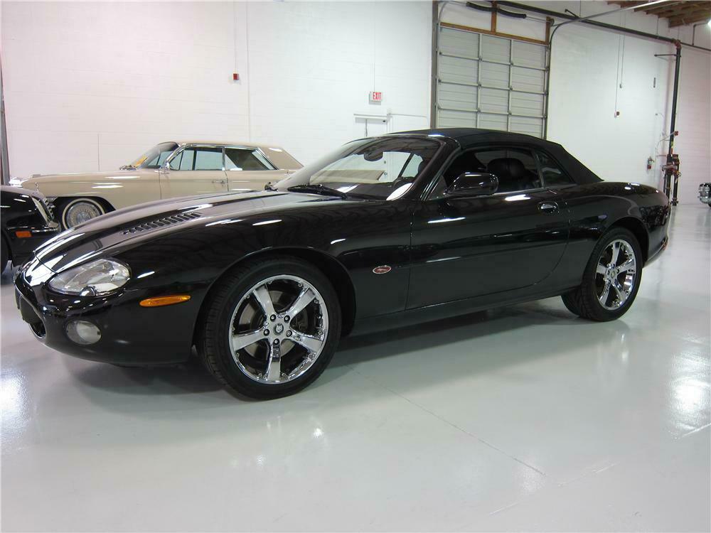 2002 JAGUAR XKR CONVERTIBLE - Front 3/4 - 170022