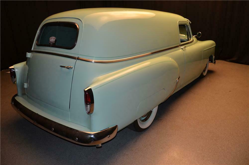 1954 CHEVROLET CUSTOM SEDAN DELIVERY - Rear 3/4 - 170367