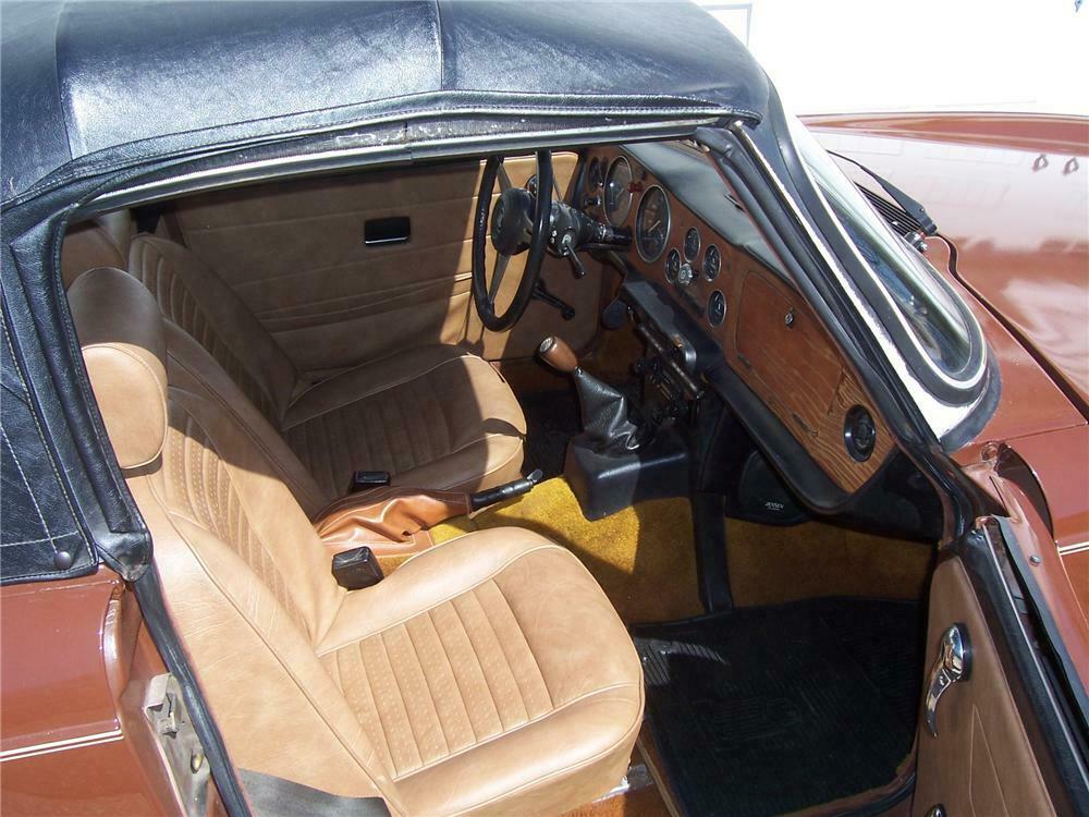 1976 TRIUMPH TR-6 ROADSTER - Interior - 170849