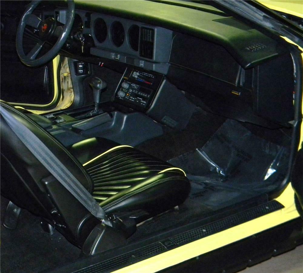 1988 PEGASUS CUSTOM COUPE - Interior - 170867