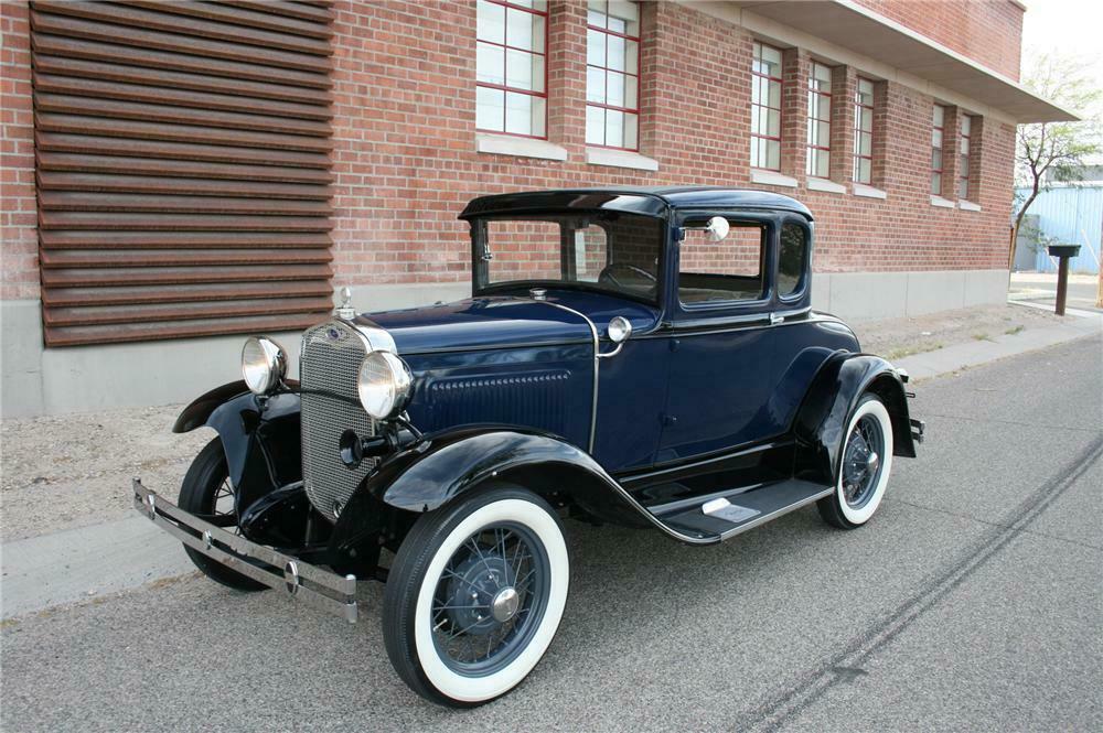 1930 FORD MODEL A COUPE - Front 3/4 - 174476